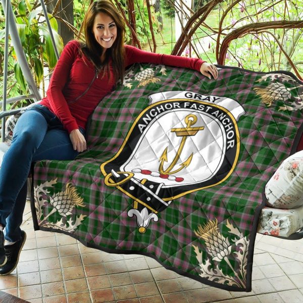 Gray Hunting Tartan Crest Premium Quilt - Gold Thistle Style Supply - Image 5